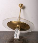 Sixties-Designer-Lampe (im Jean Perzel-Stil, neuzeitlich), aus Messing und Acryl,