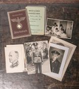 Konvolut Militaria (Drittes Reich), bestehend aus: 5x Fotoaufnahmen (Portraits,