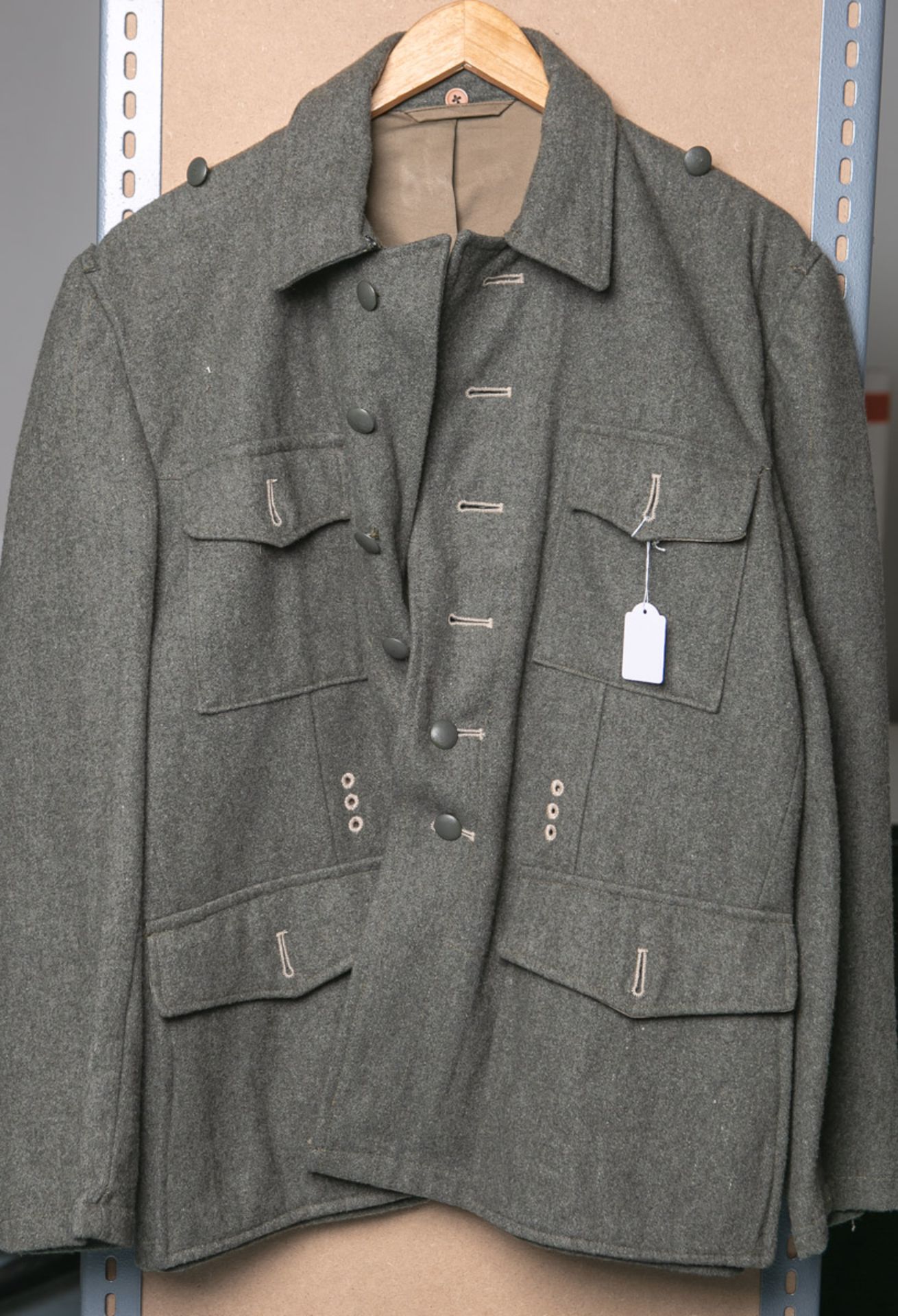 Wehrmacht-Feldbluse (2. WK), Drittes Reich, 1942, wohl für einen Unteroffizier, feldgraues
