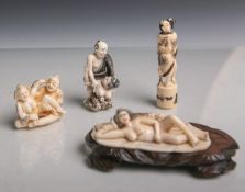 1 Netsuke u. 3 kl. Figurinen aus Elfenbein (wohl Japan, um 1920/40), feine Schnitzarbeit