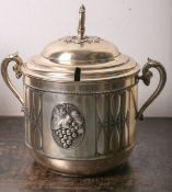 Jugendstil-Bowle aus versilbertem Metall (Wilhelm Wolff, Pforzheim, um 1910), wohl mit