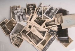 Konvolut von historischen Fotoaufnahmen u. Negativen (2. WK), Drittes Reich, 54 Fotos u. 7