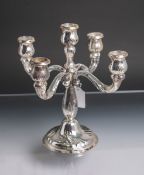 Girandole für fünf Kerzen (wohl 19./20. Jahrhundert), aus Metall, versilbert, H. ca. 27,5