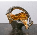 Asymmetrisch gestaltete Henkelschale von "Galos" (Portugal), Platin- u. Goldglasur,