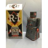 113 - RocketUSA R-1 Robot One