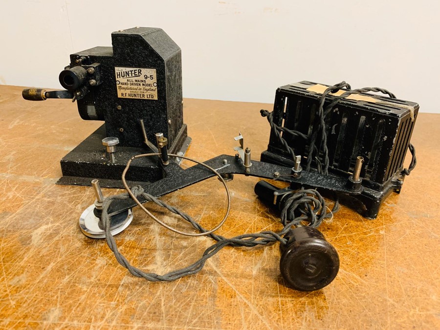 A Hunter 9.5mm projector 1946