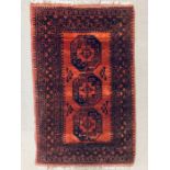 A wool rug measuring 170cm x 105cm