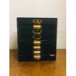 A small set of filing drawers (H44cm W39cm D25cm)