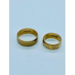 Two 9 ct gold rings (8.5g)