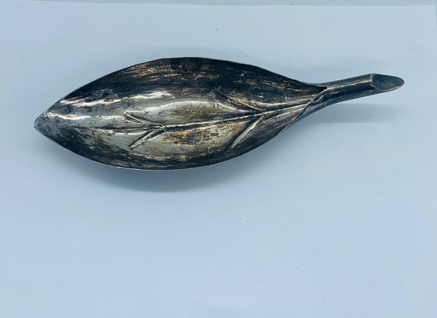 A South American silver leaf themed bowl (78g) - Image 5 of 6