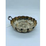 A South American silver bowl (107g)