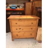 A modern pine chest of drawers (W110cm D51cm H97cm)