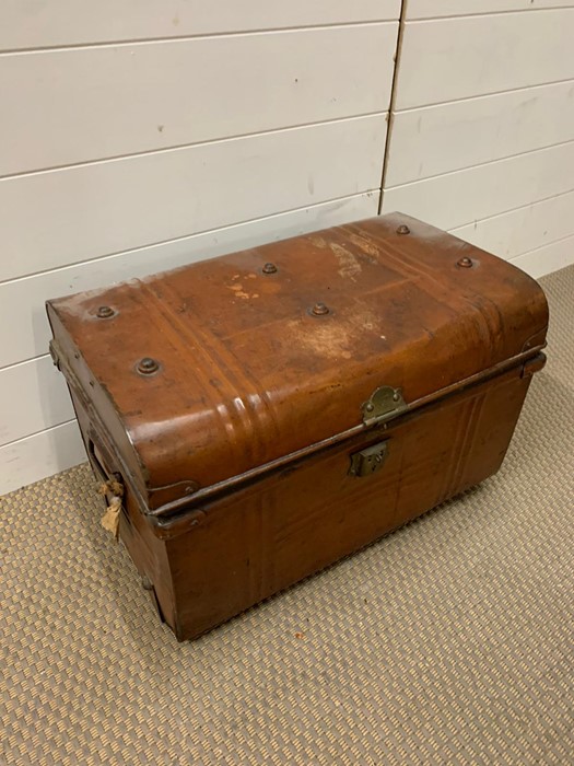 A metal trunk with stud work to lid - Image 2 of 2