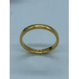 22 ct gold wedding ring (2.24g)