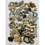 A selection of Vintage quality costume jewellery.