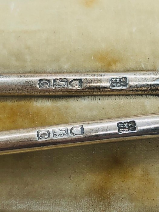 A cased silver hallmarked London Mappin and Webb fork and spoon set - Image 2 of 2