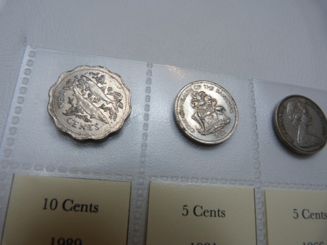 A selection of nineteen Bahamian coins from 1966 - Image 8 of 17