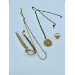 A selection of 9ct gold jewellery (23g)