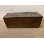 A Vintage Carpenters Chest (H32cm W89cm D30cm)