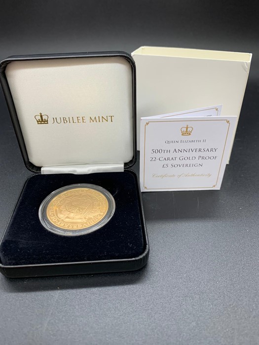 500th Anniversary 22 Carat Gold Proof £5 Sovereign. (39.94g)