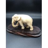 An Antique Ivory Elephant (H7.5cm)