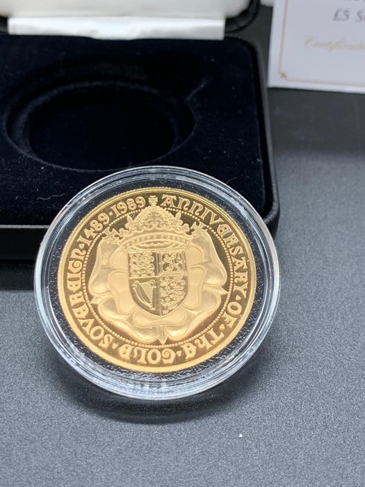 500th Anniversary 22 Carat Gold Proof £5 Sovereign. (39.94g) - Image 3 of 3