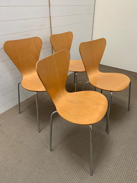 Four pine bistro chairs - Image 2 of 3