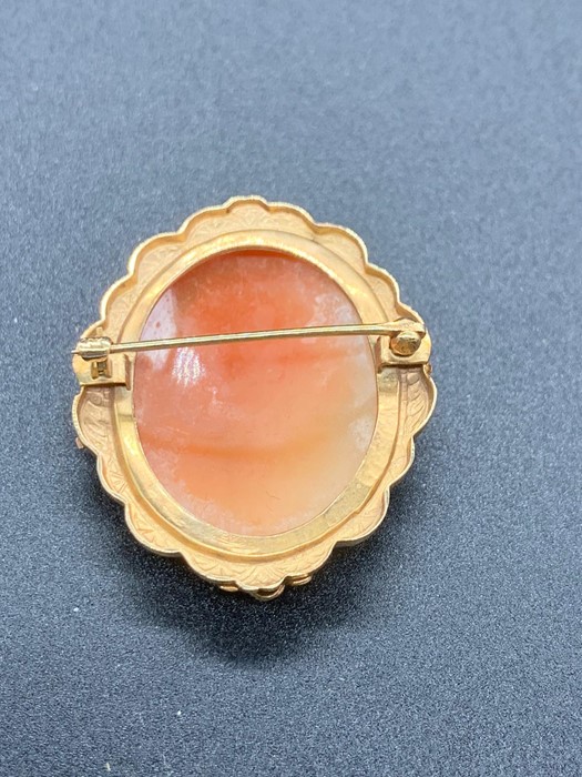 A Classic Cameo brooch on a 10 k gold setting. - Image 2 of 2