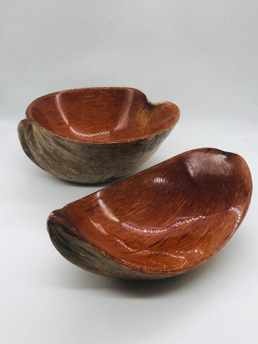 Two decorative coconut shell bowls - Image 3 of 4