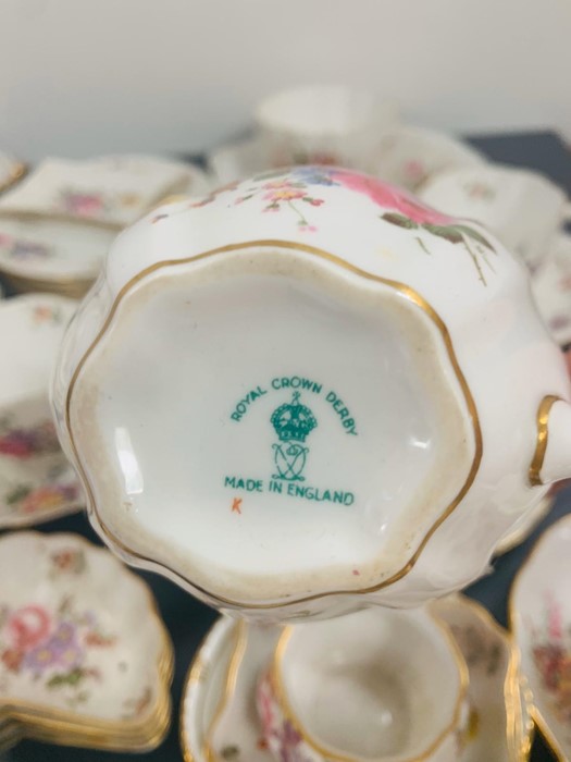 A large selection of Royal Crown Derby "Derby Posies" dinner service. - Image 6 of 8