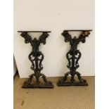 A set of cast iron table ends (H72cm)