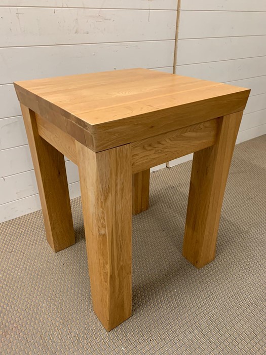 An Oak Side Table (H 65 cm x 50 cm Square) - Image 3 of 3