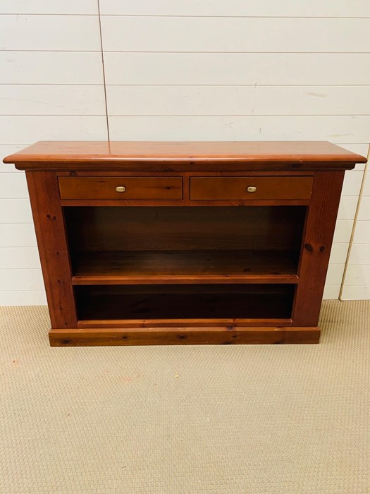 A Pine Library Style Bookcase with drawers (H 88 cm x D 35 cm x W 135 cm) - Image 2 of 3