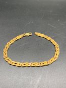 A 14 ct gold bracelet marked 585 (Total Weight 17g)