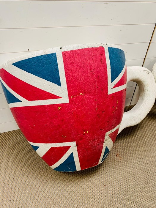 A Pair of Polystyrene Union Jack Decorated Tea Cups - Image 3 of 5