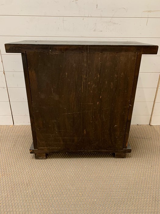 An oak two door cabinet with carved medieval style figures (H72cm W75cm D36cm) - Image 6 of 6
