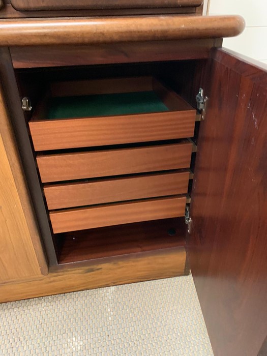 A Mid Century Sideboard, with or without glazed bookcase top - Image 2 of 6