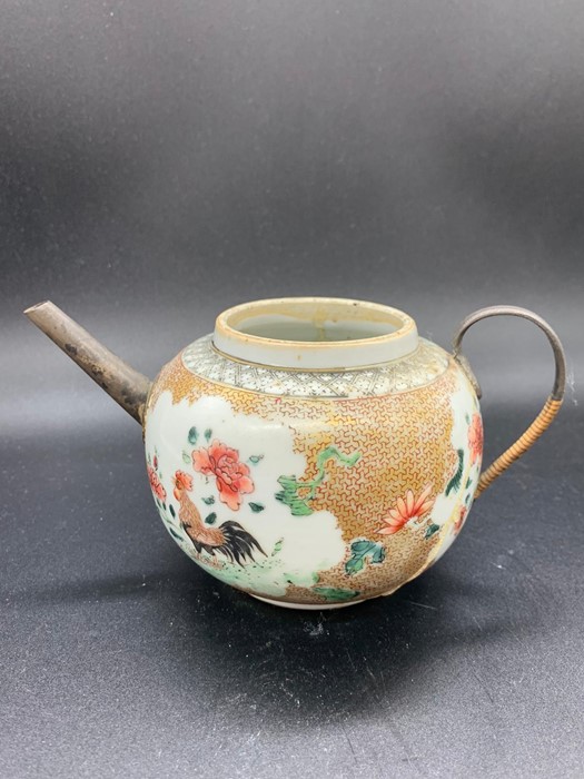 Three oriental porcelain teapots AF - Image 3 of 9