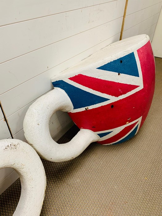 A Pair of Polystyrene Union Jack Decorated Tea Cups - Image 5 of 5