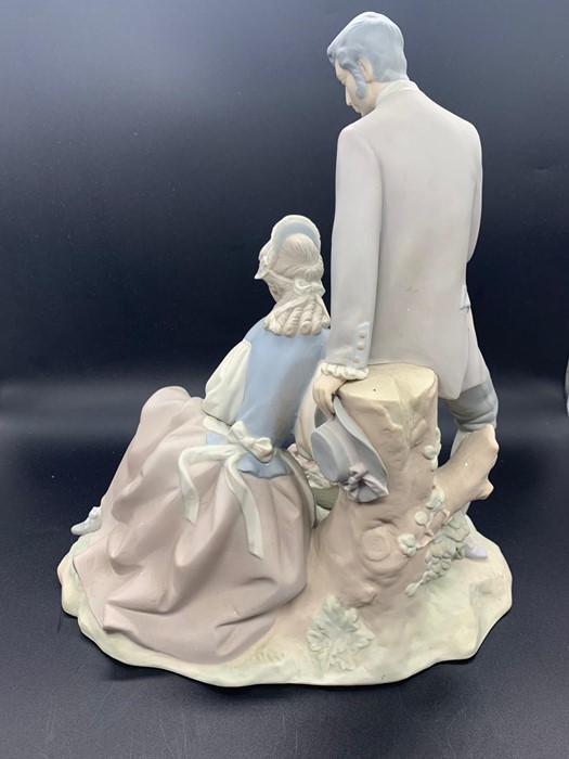 Lladro figure of a courting couple in matt AF - Image 4 of 5