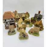 A selection of ten Lilliput Lane Cottages, Little Bee, Gold Top, Pussy Willow, Hampton Moat, Thimble