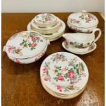 A set of six places Wedgwood Charnwood dinner service set