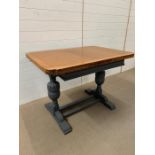 Oak draw drop leaf dining table. H75cm L76cm