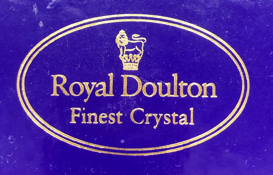 A boxed Royal Doulton crystal desk clock - Image 5 of 5