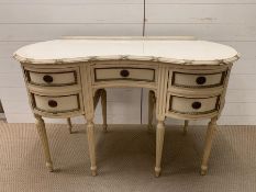 Early 20th century kidney shaped dressing table (H76cm W123cm D60cm)