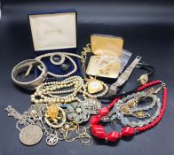 A small selection of costume jewellery.