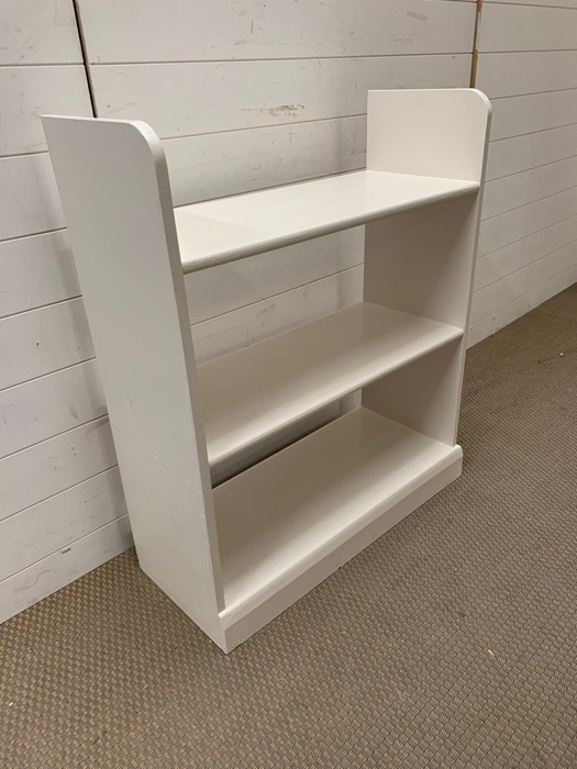 White open book shelf (H90cm W76cm D38cm) - Image 2 of 2