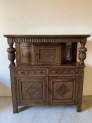 An oak buffet sideboard (H128cm W122cm D43cm)