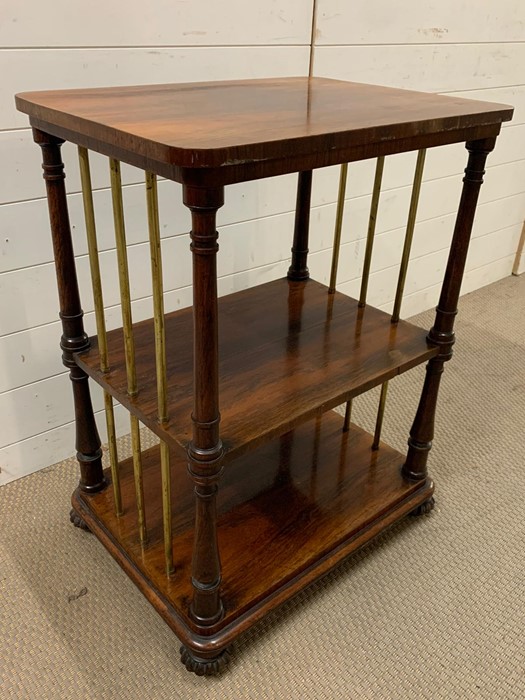 A mahogany two tiered table with brass supports to sides (H82cm W61cm D45cm) - Image 6 of 6