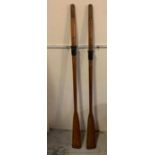 A pair of vintage wooden oars (168cm)